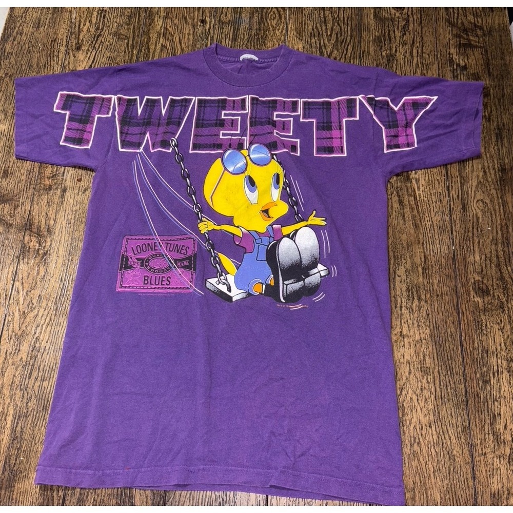 Vintage looney tunes tweety bird womens  tshirt